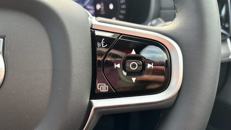 Volvo XC90 2.0 B5P Ultra Dark 5dr AWD Geartronic Petrol Estate